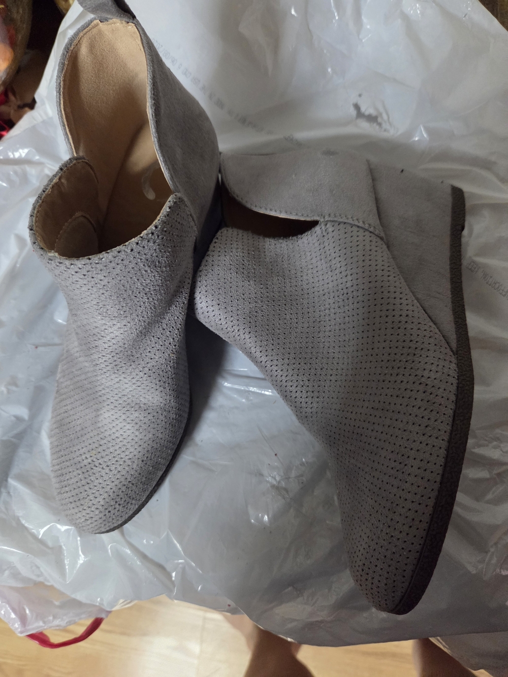Journee Collection Women's Grey Perforated Suede Wedge Booties